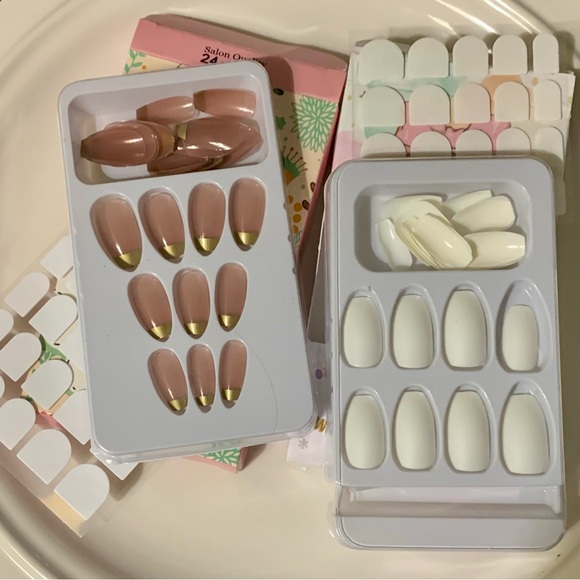 Nails - Picture 2 of 3